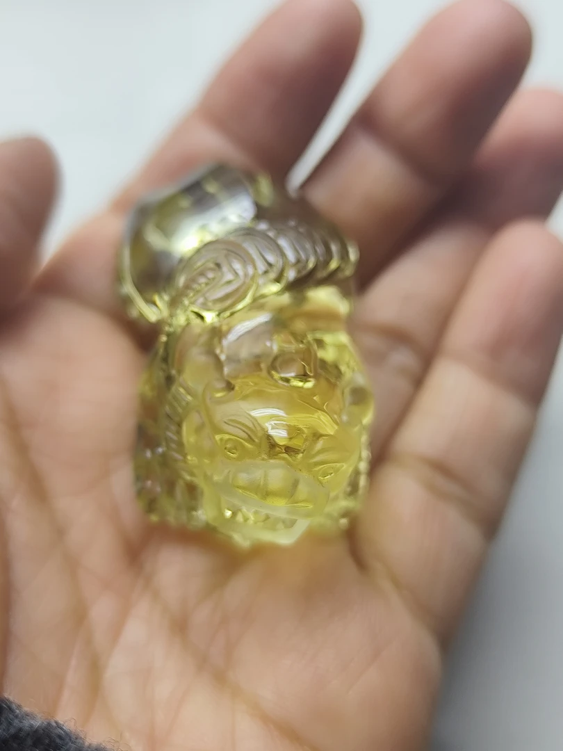 天然黄水晶五帝钱貔貅手把件