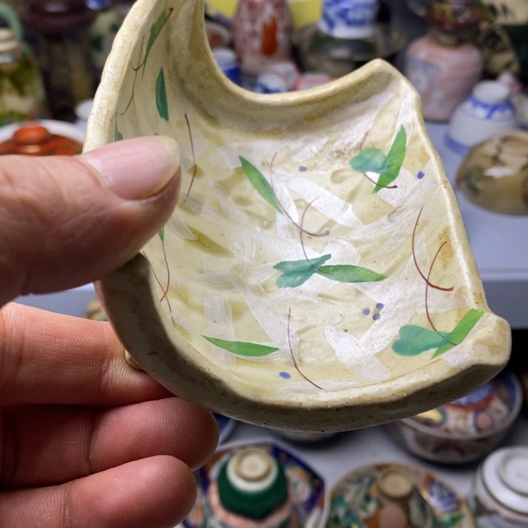 瓷片一天只喝一点奶茶和两块
