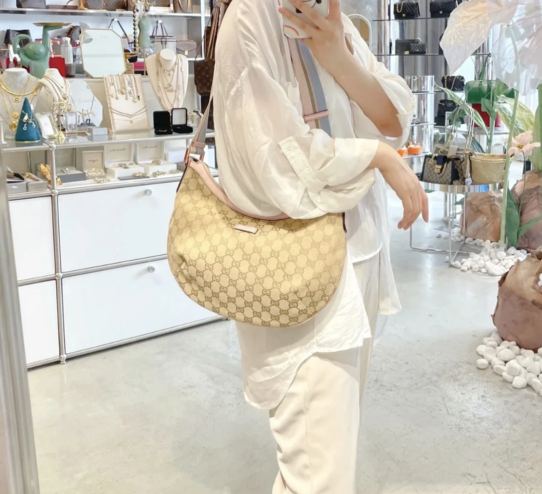 95新 GUCCI/古驰 95新gucci老花月牙hobo单肩斜挎包35538591