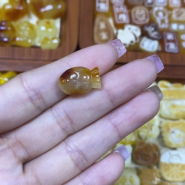 橄榄核吊坠小鱼33