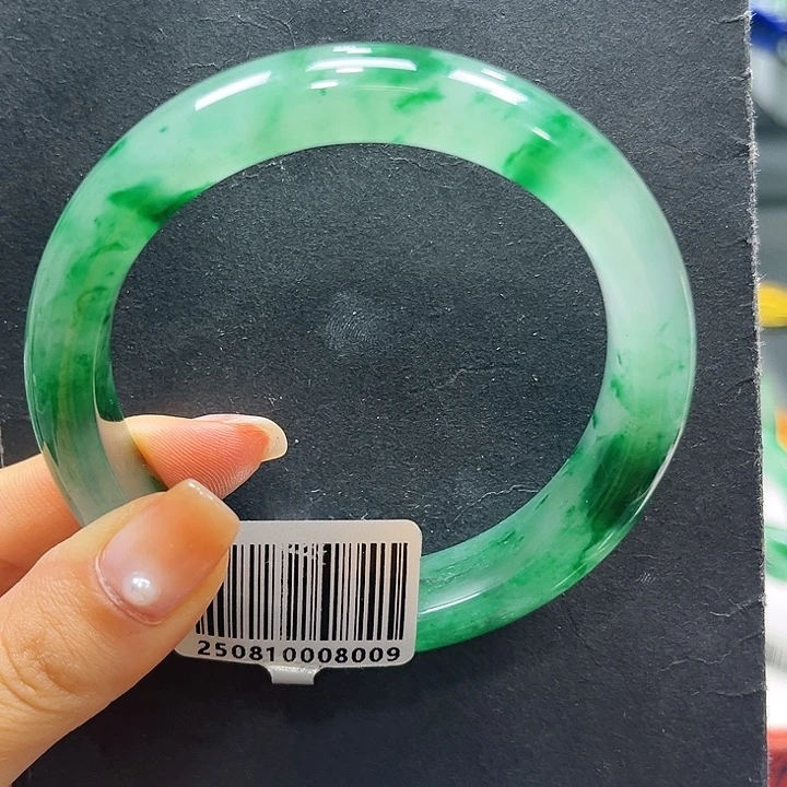 石英质玉（非洲翠）未镶嵌手镯