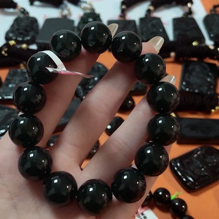 翡翠颈饰未镶嵌旭**升