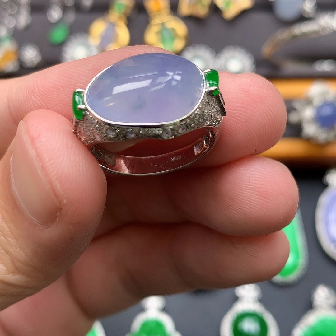 轻***安翡翠18K金镶嵌戒指