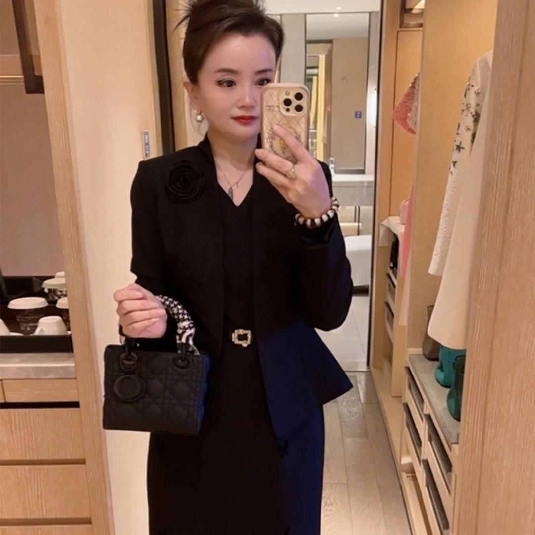 Crue Jiien 初婕春季新款蝴蝶刺绣百搭胸花轻奢通勤范短外套98486