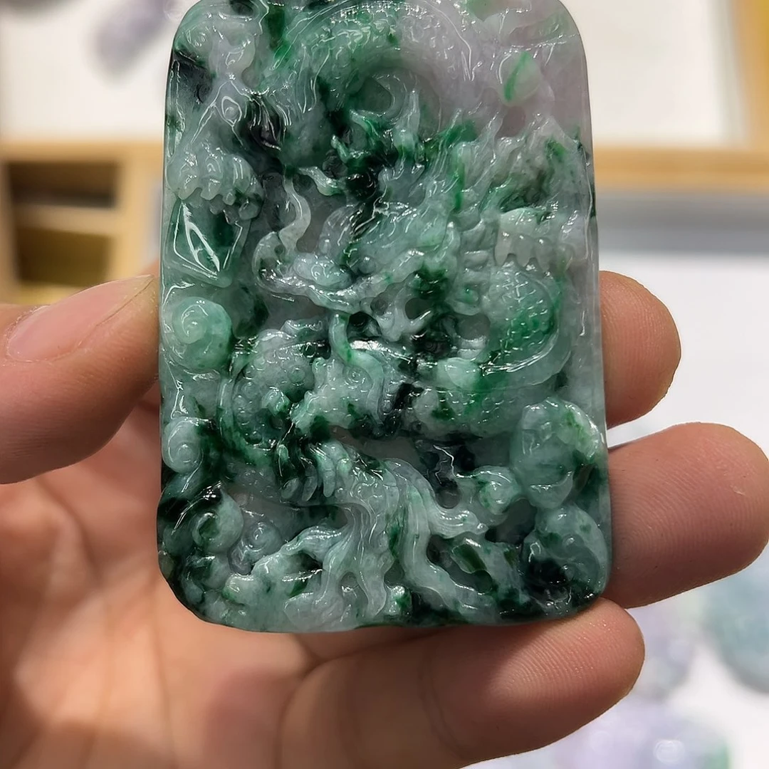 颈饰未镶嵌翡翠挂件