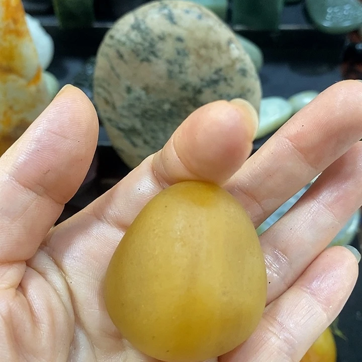 未镶嵌和田玉（糖玉）挂件