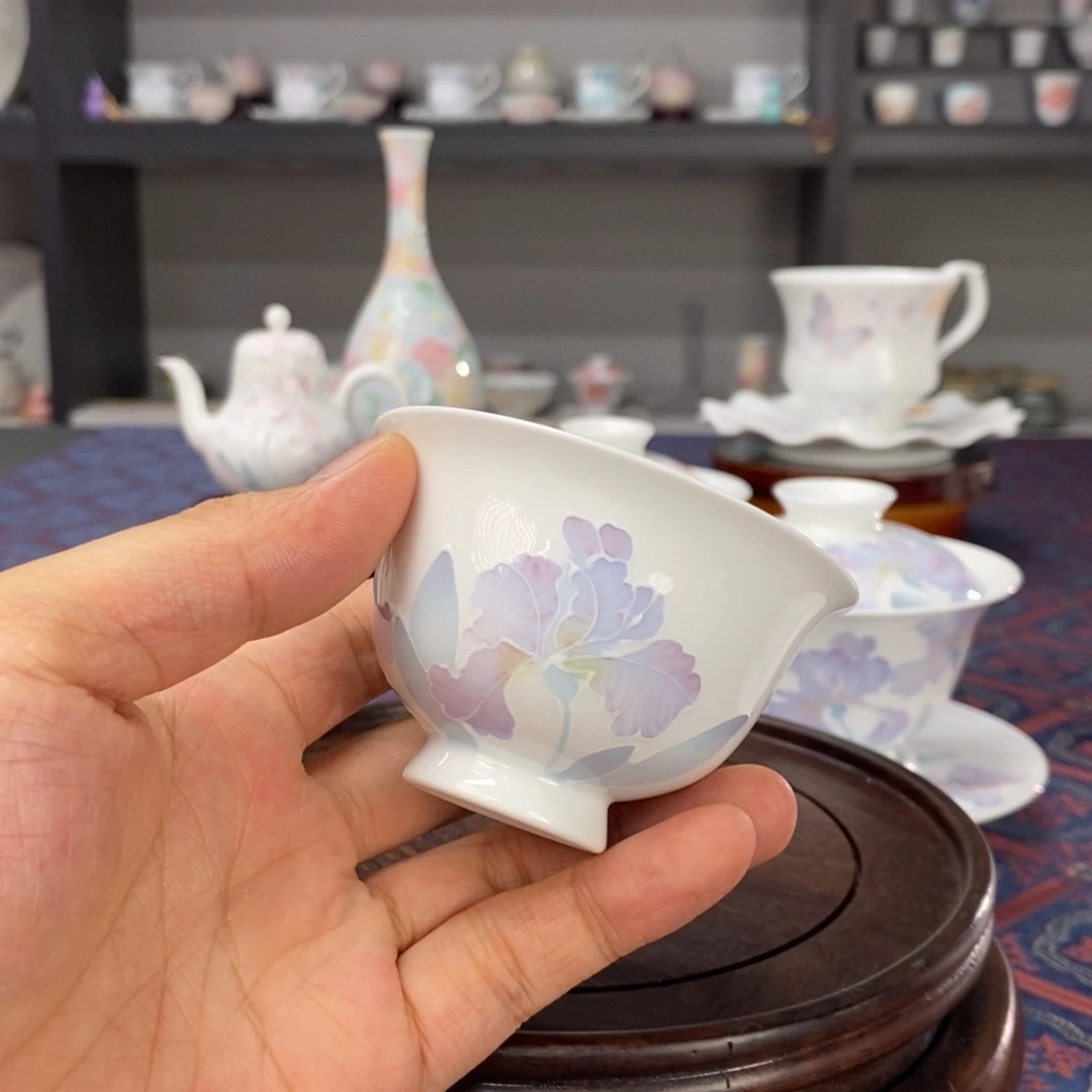 鸢尾花品茗杯手绘釉下高温