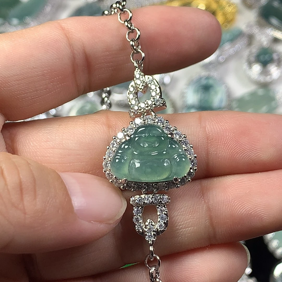 翡翠未镶嵌颈饰手链