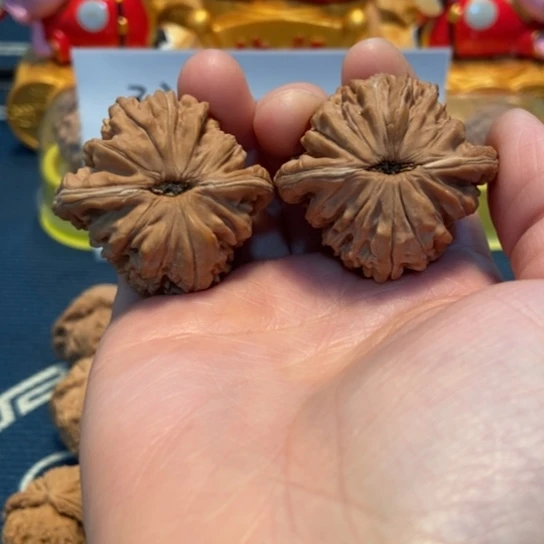 文玩核桃把件四座楼40