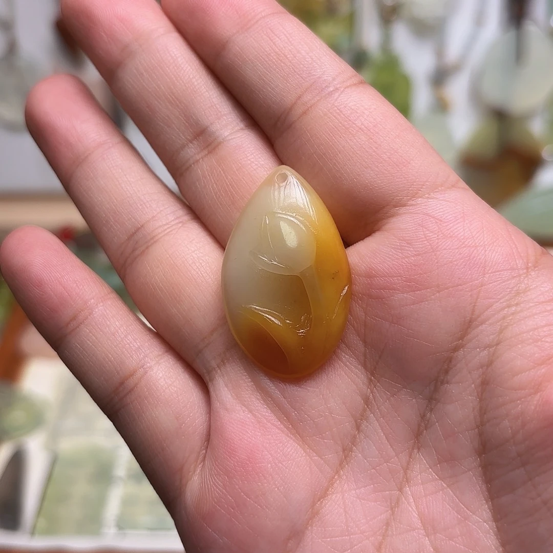 蛇纹石玉合金颈饰