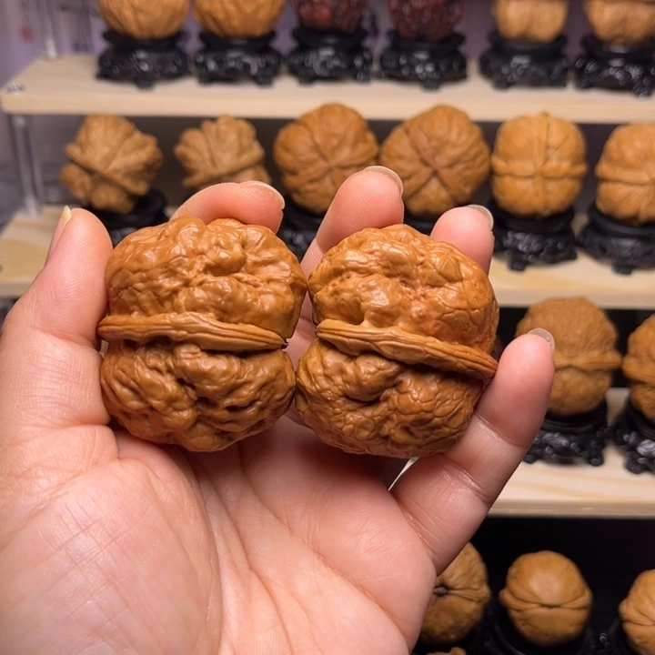 文玩核桃吊坠21w老树金蟾疙瘩包