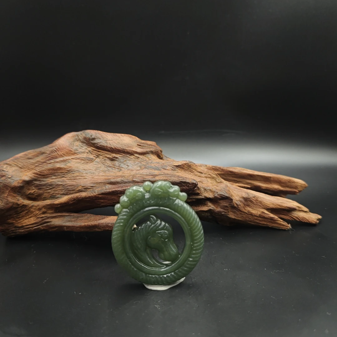 Z和田玉马牌吊坠0269