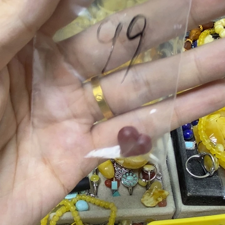 未镶嵌蜜蜡裸石吊坠