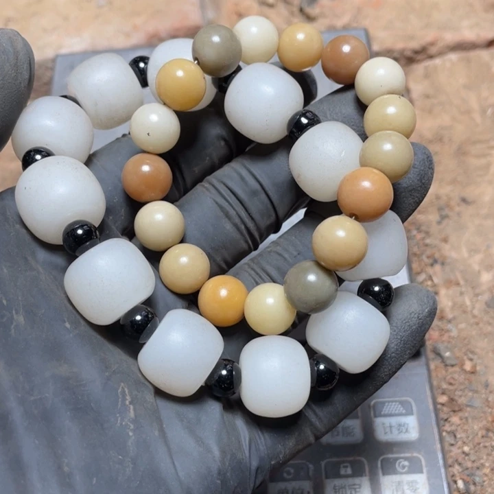 真***香白玉菩提吊坠Dhjkjbvvvgggghhu