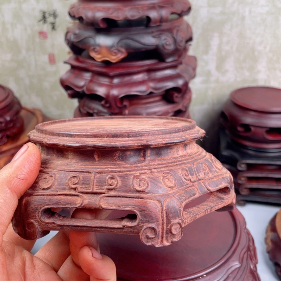 明***血檀瑕疵底座一个