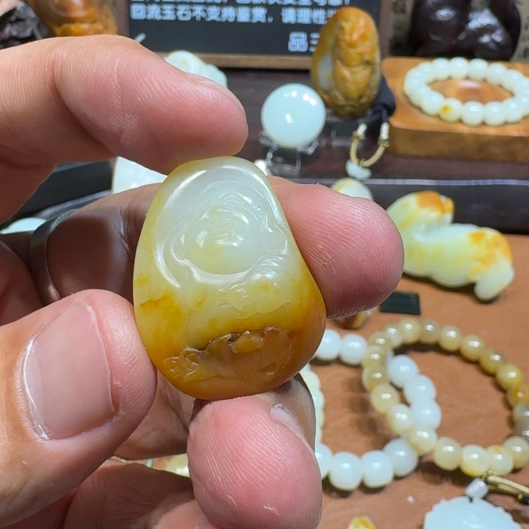 和田玉未镶嵌手串