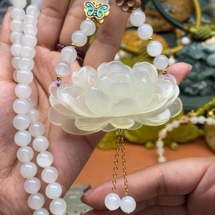 蛇纹石玉未镶嵌吊坠