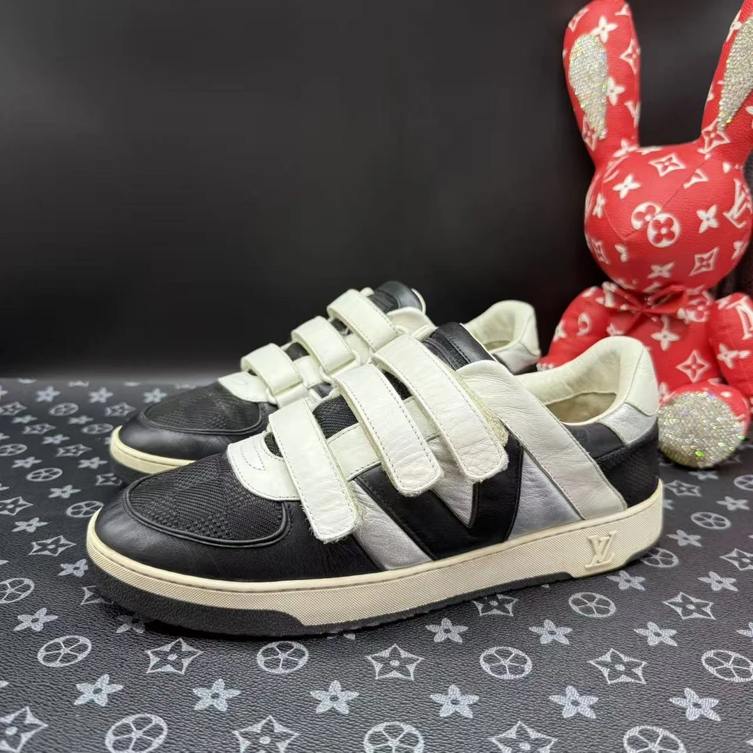 90新 LouisVuitton/路易威登 黑白魔术贴板鞋39.5欧码 ddm2940