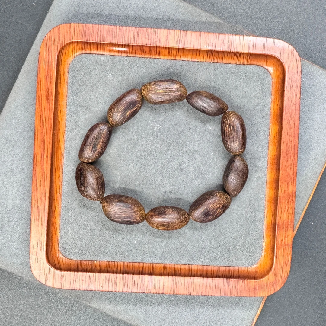 【德信典当】R28 加里曼丹沉香 11mm单圈手串（多样性发货）