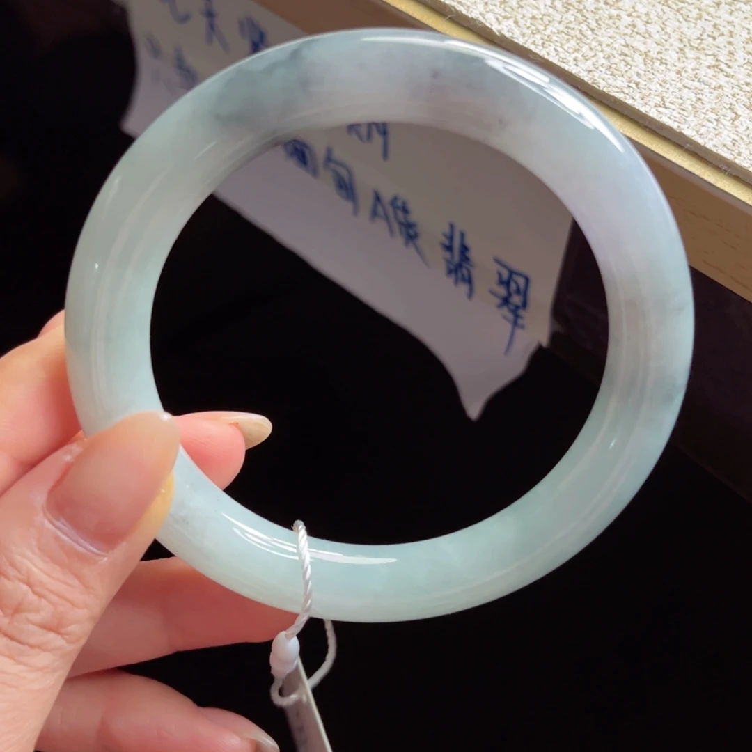 翡翠未镶嵌手镯手镯