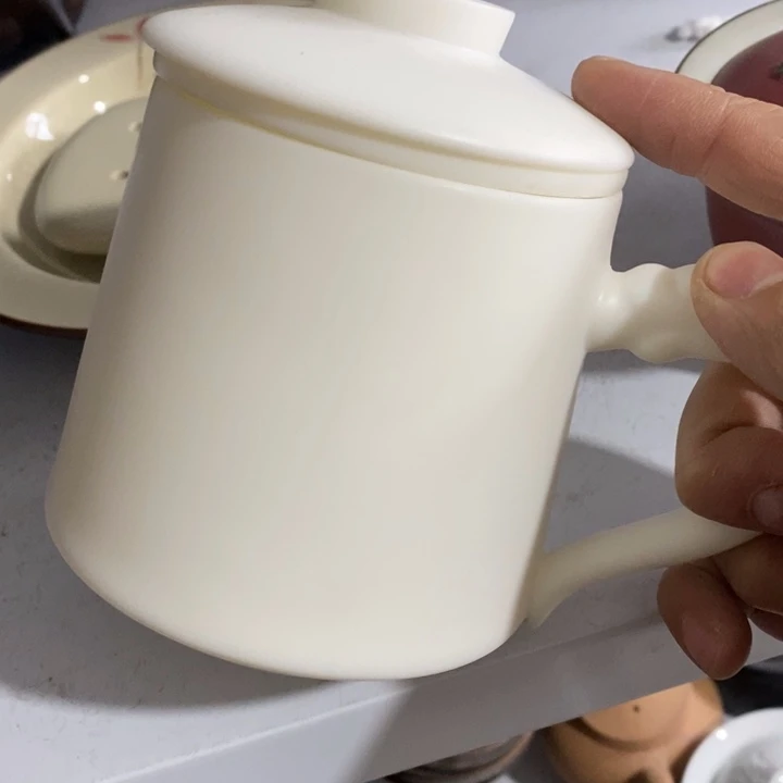 陶瓷艺术品及陶瓷壶