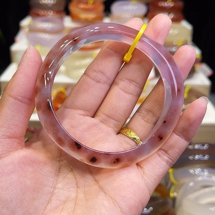 玛瑙/玉髓手镯未镶嵌E**a