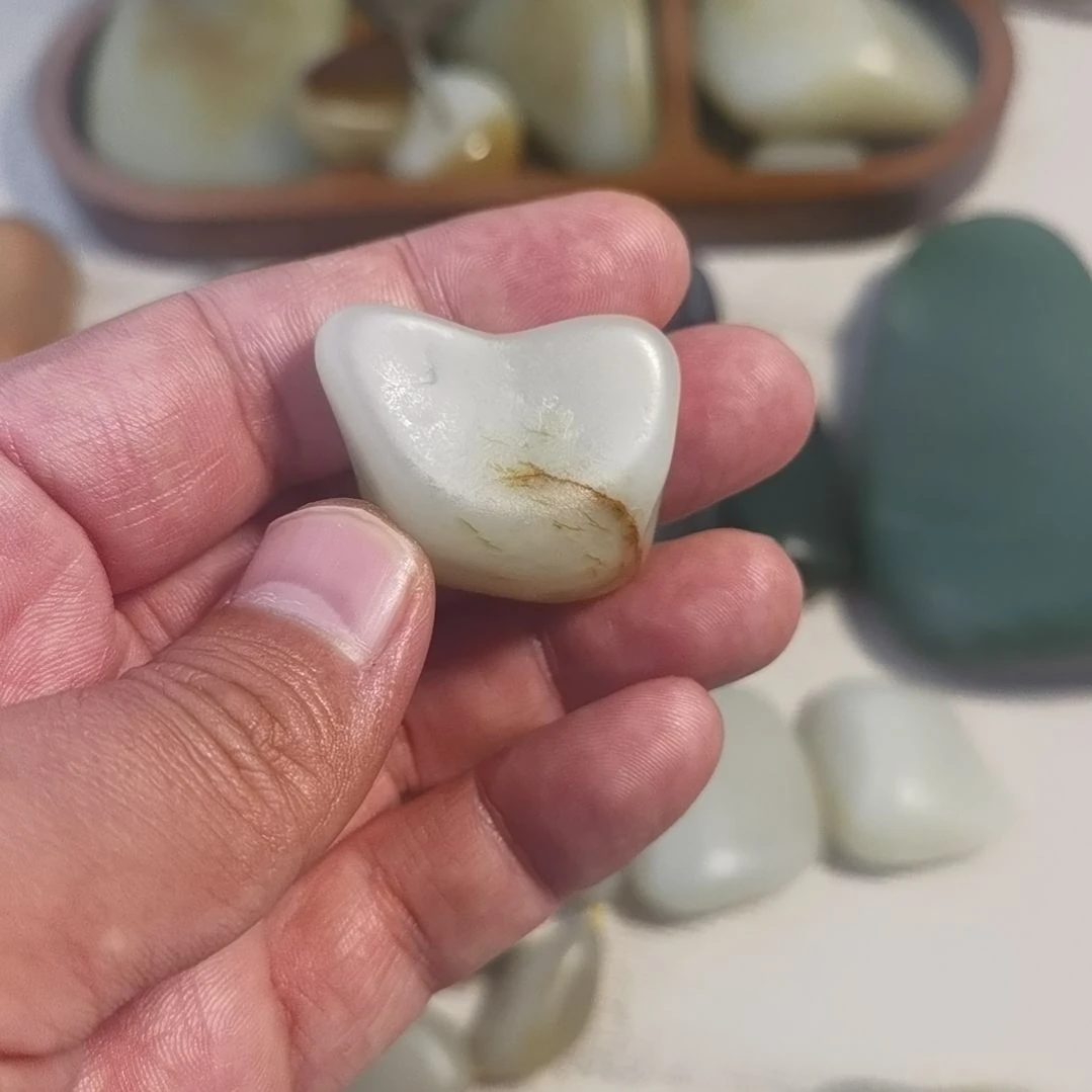 和田玉未镶嵌挂件