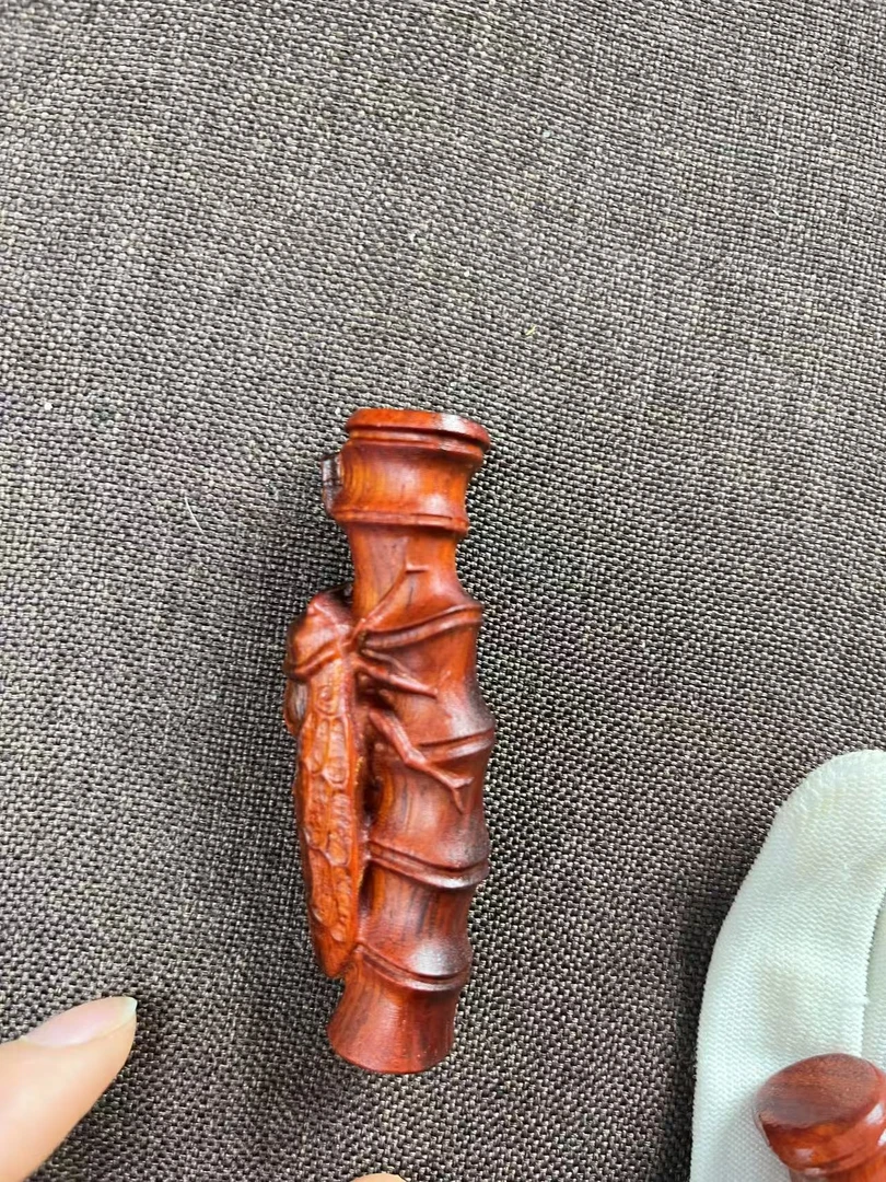 红木原木鸣惊人手件高度7.7cm直径1.7左右  寓意知足常乐