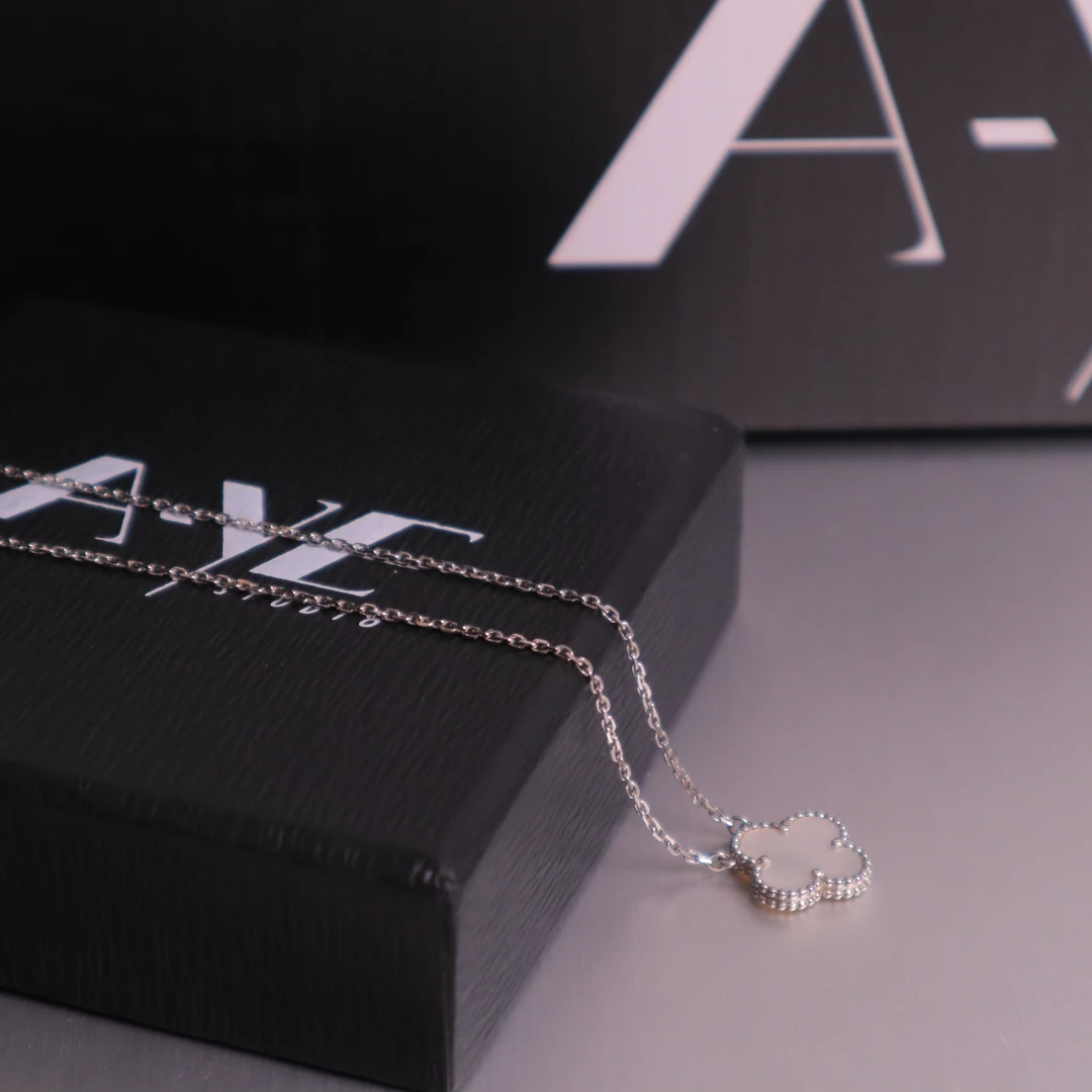 花花项链（白花）气质时尚小众经典精致