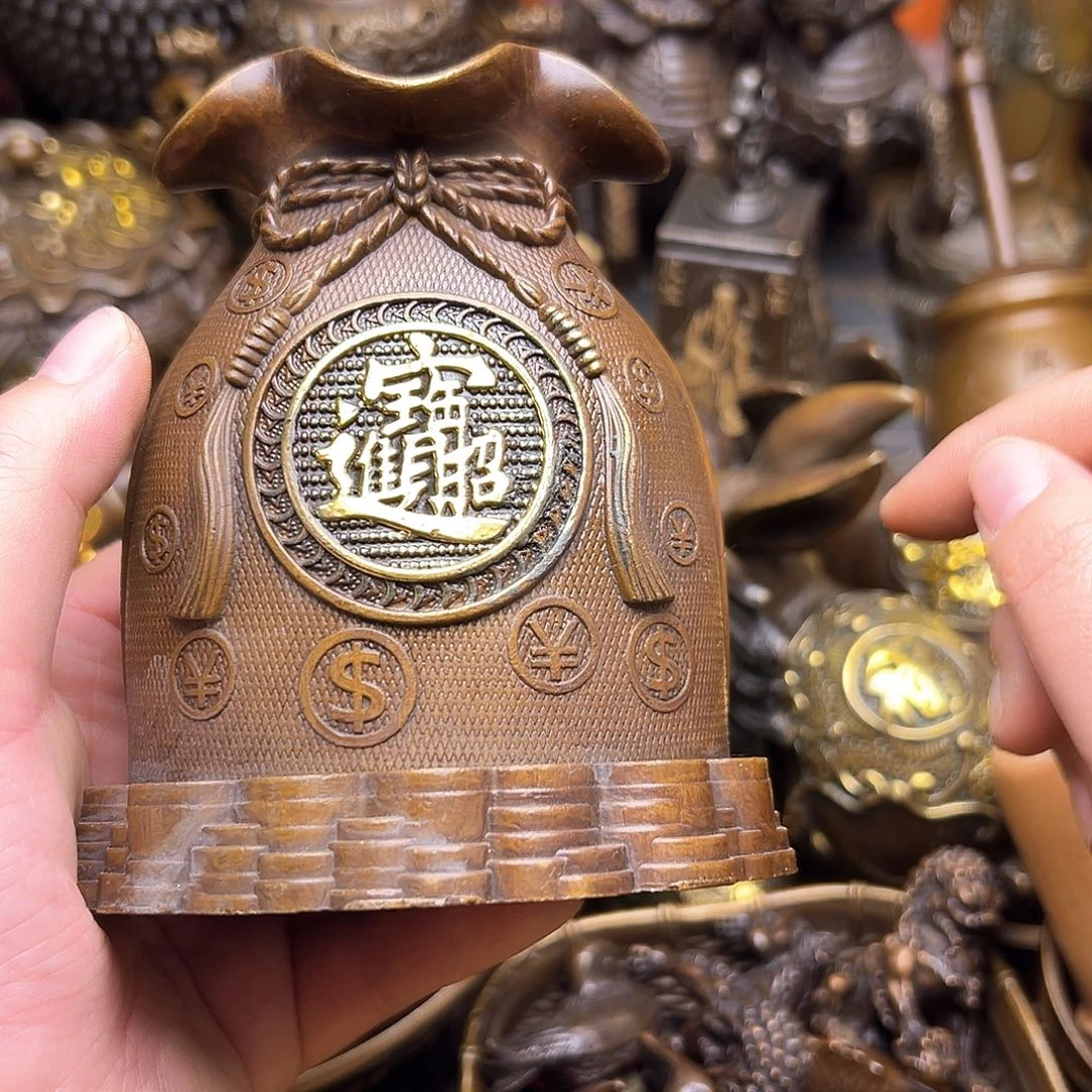 铜器摆件老王直播间