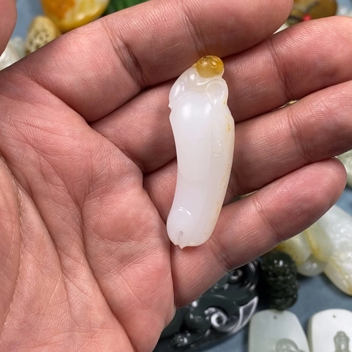 和田玉吊坠(不含链)未镶嵌q****2