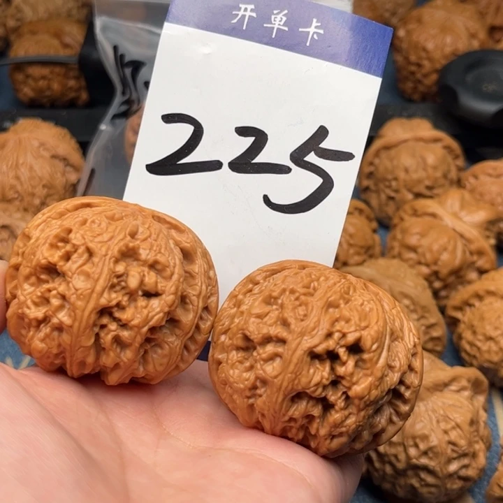 文玩核桃吊坠粗筋 46精修 225