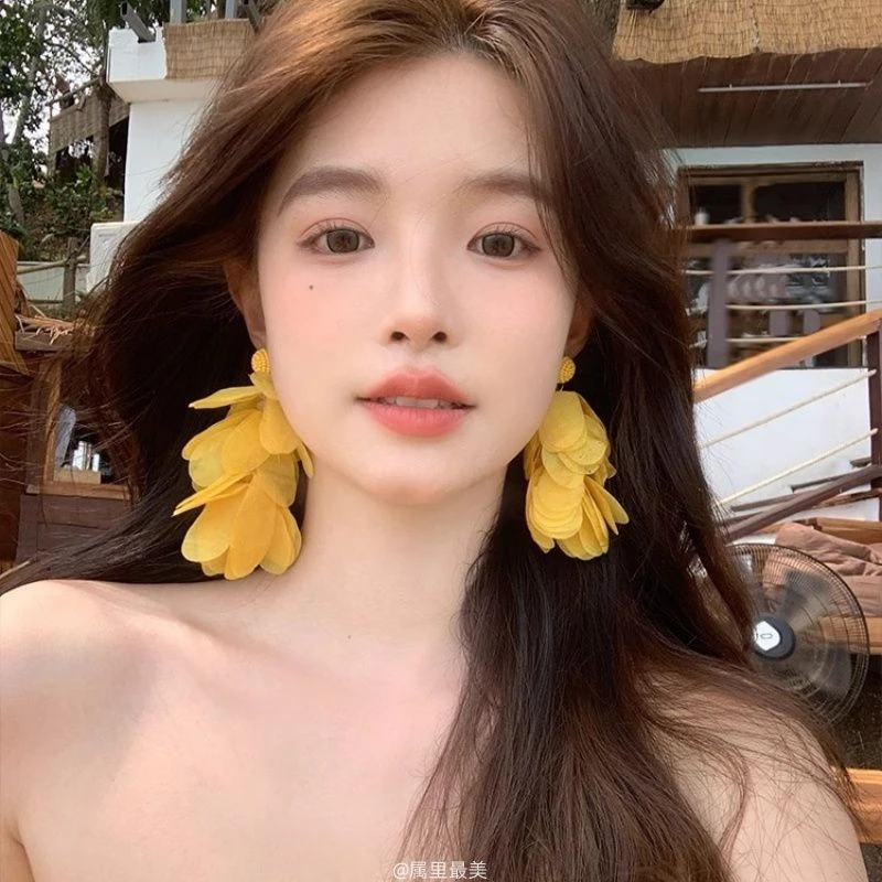 铜合金仿珍珠耳饰 【我的脸很圆】海边度假氛围黄色花瓣流苏耳环夏
