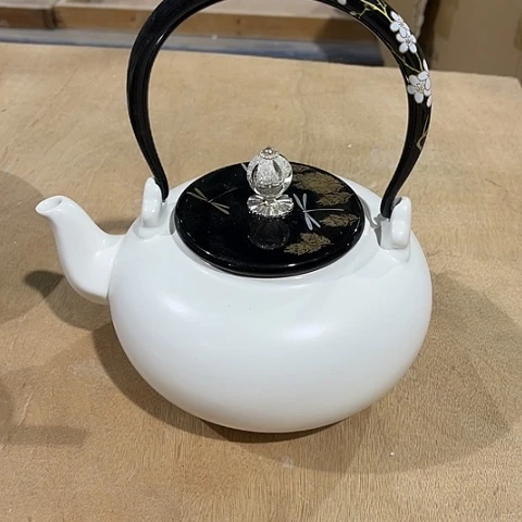 微瑕，明火，不能干烧，约900毫升好的