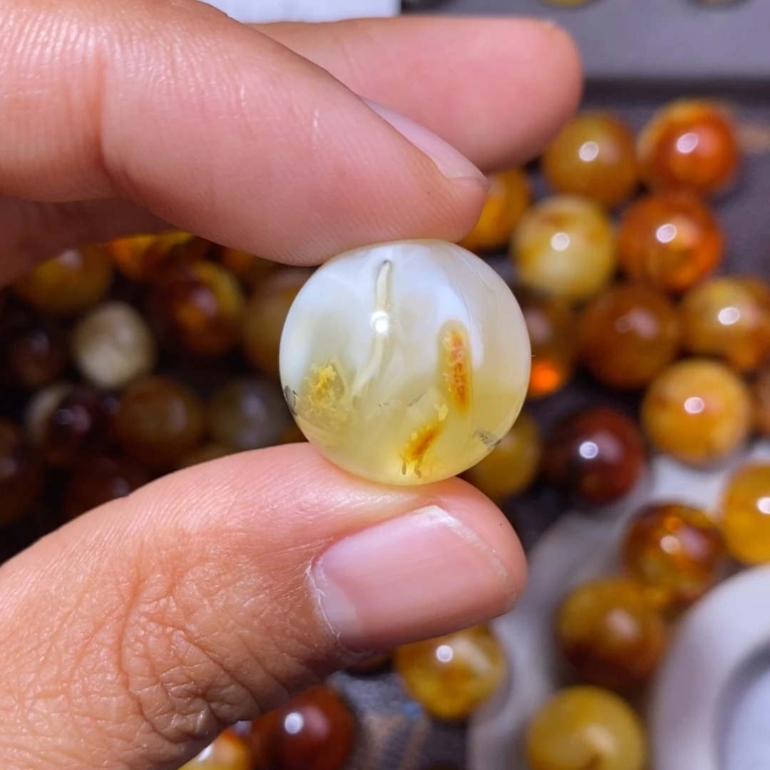 天***霜琥珀未镶嵌手链裸石