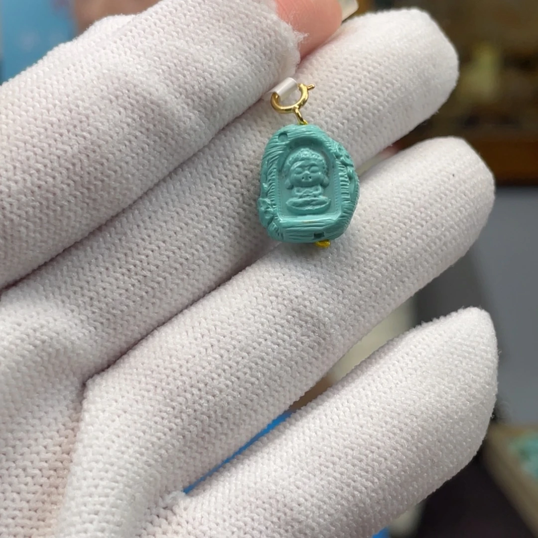 绿松石未镶嵌挂件