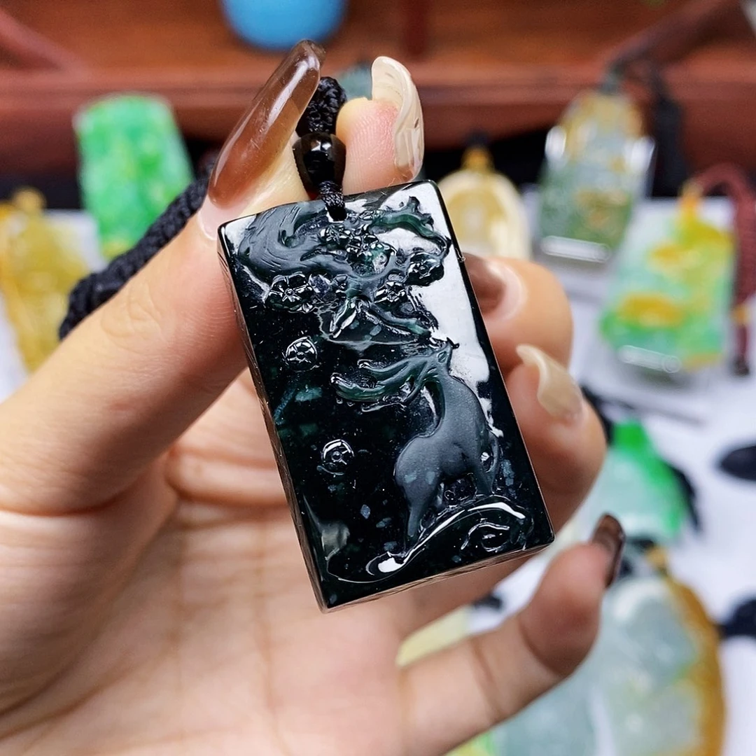 颈饰未镶嵌翡翠天然翡翠A货