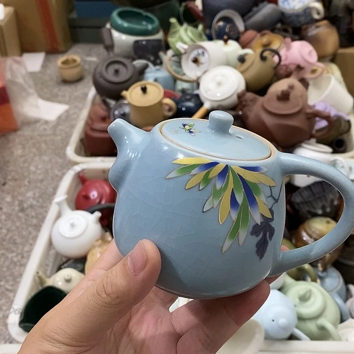 陶瓷艺术品及陶瓷壶壶