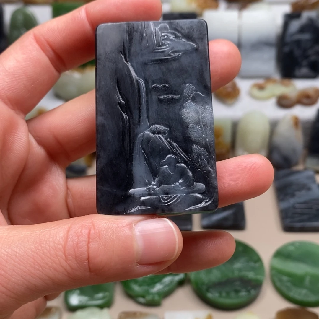 和田玉（糖玉）颈饰未镶嵌风**