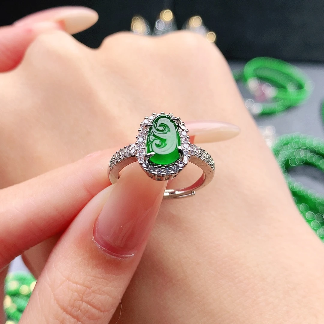 翡翠未镶嵌手链戒指