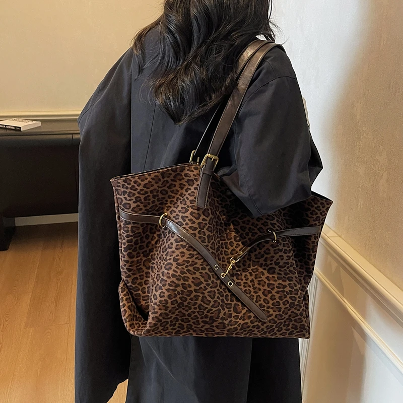 高级感豹纹大包包女2025秋冬季流行个性百搭单肩包可手提腋下包