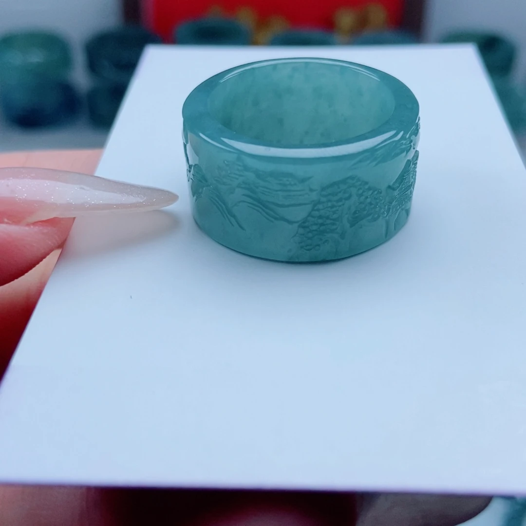 翡翠戒指未镶嵌翡翠
