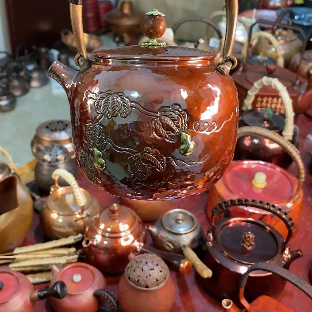 烤色葫芦錾刻壶手工锻打工艺