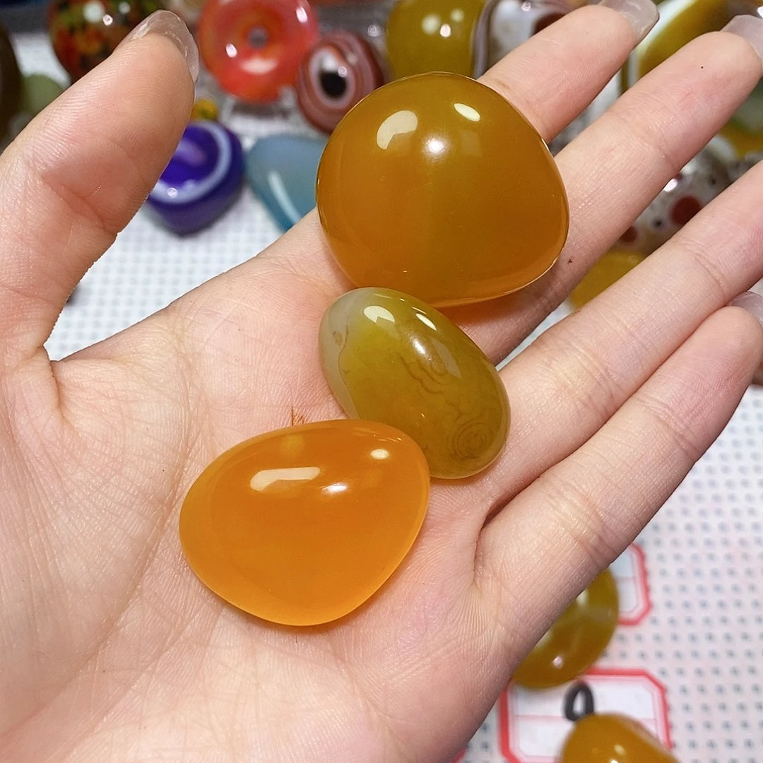 S***s玛瑙/玉髓未镶嵌珠宝奇石