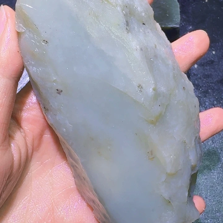 未镶嵌和田玉（糖玉）珠宝半成品