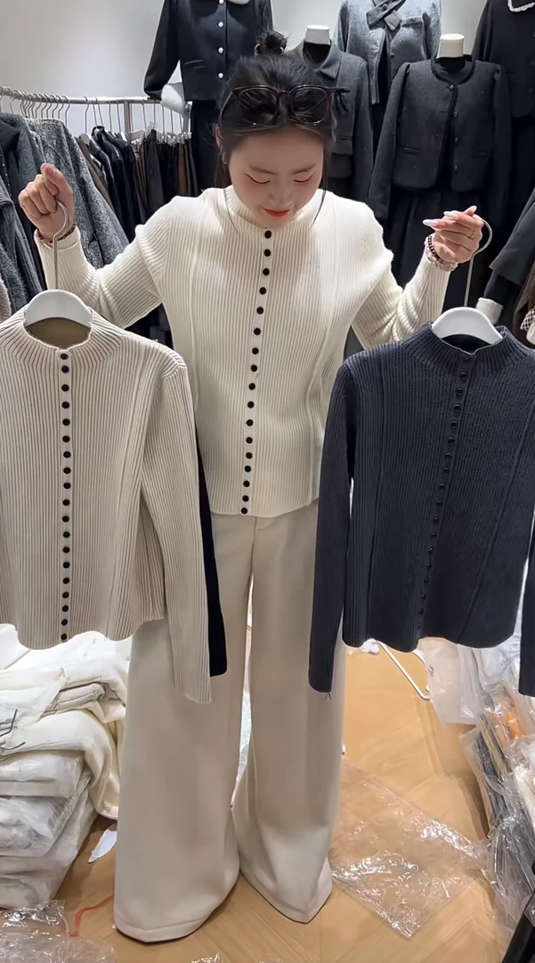 秋季圆领针织套头款毛针织衫秋冬加绒纯色冬季