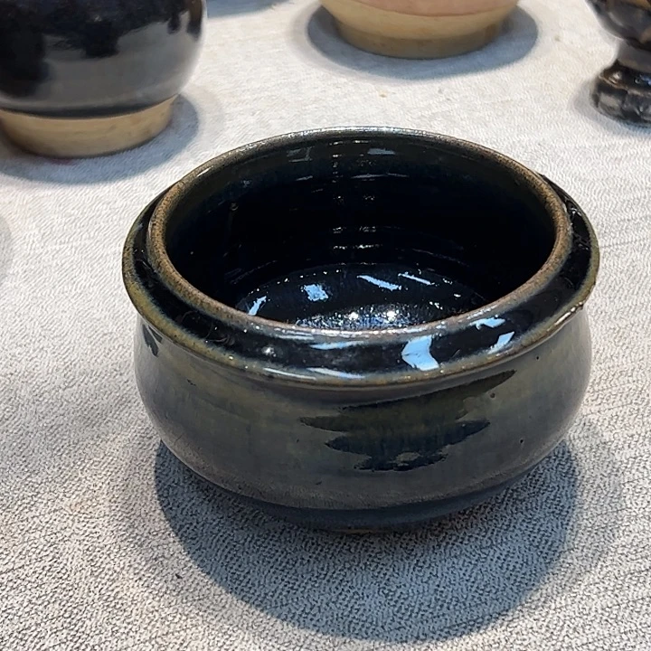 C***丶西北黑瓷一物一拍