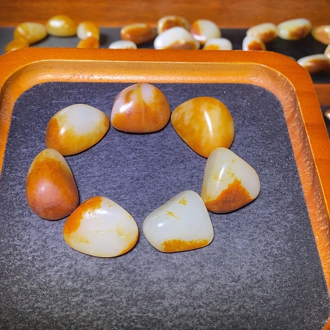 和田玉未镶嵌手串