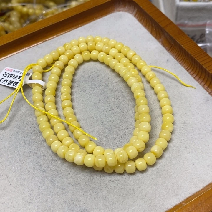 未镶嵌蜜蜡裸石串
