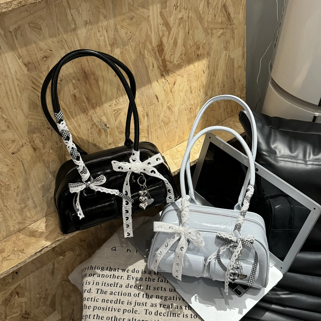 允真同款！ins韩系奶油色系单肩棒球包（带丝带+挂件）